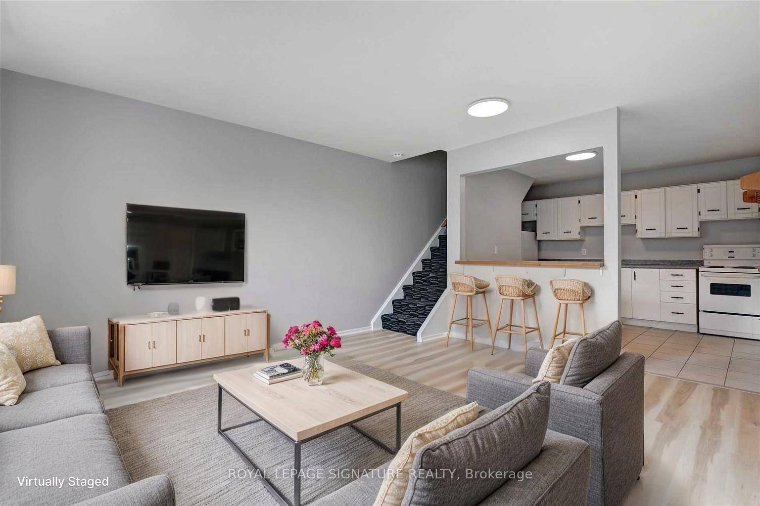 Terrific Location On The Danforth In The Heart Of Greektown !