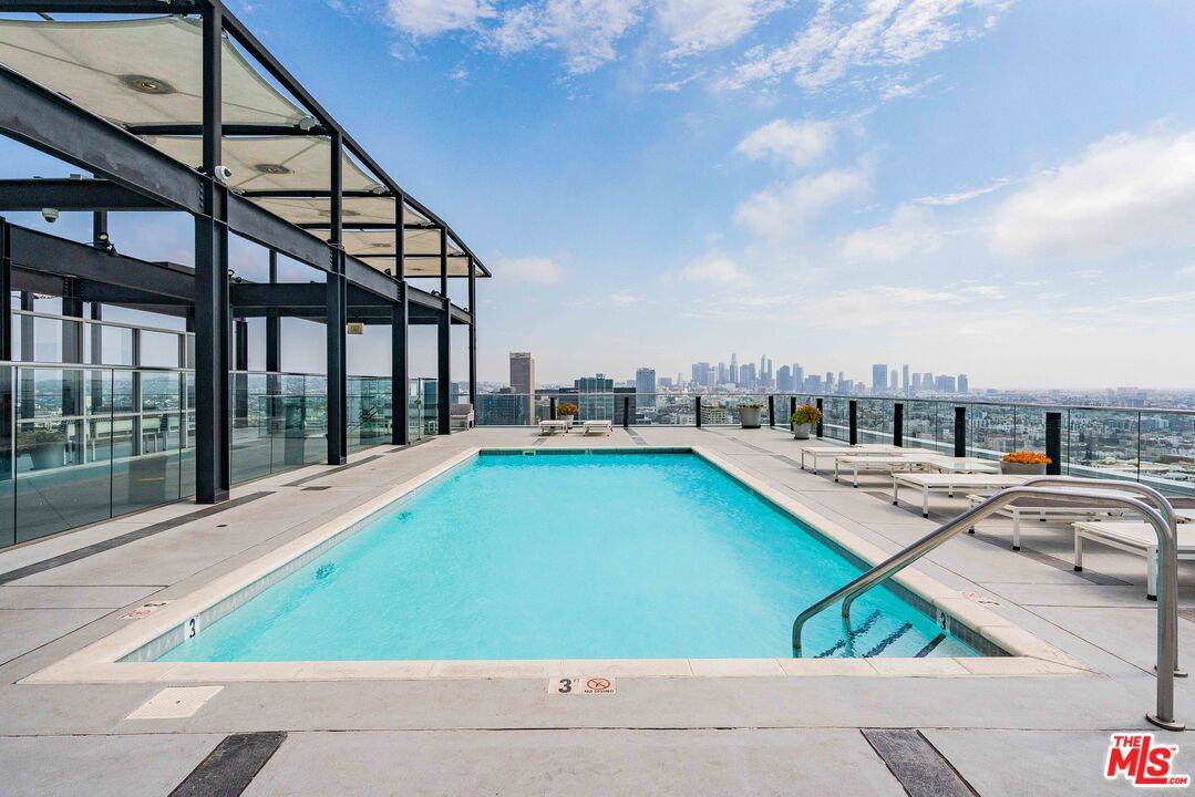 3810   Wilshire Blvd 2BR La