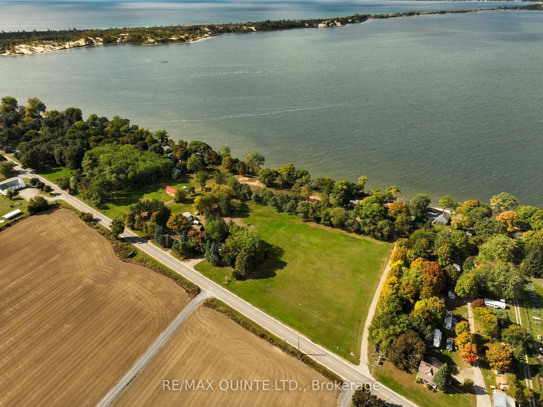Exceptional Investment Opportunity on West Lake Prince Edward County This is one of the most exciting development opportunities in Prince Edward County.