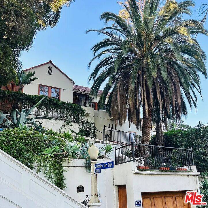 6776   Milner Rd 2BR Hollywood Hills East La