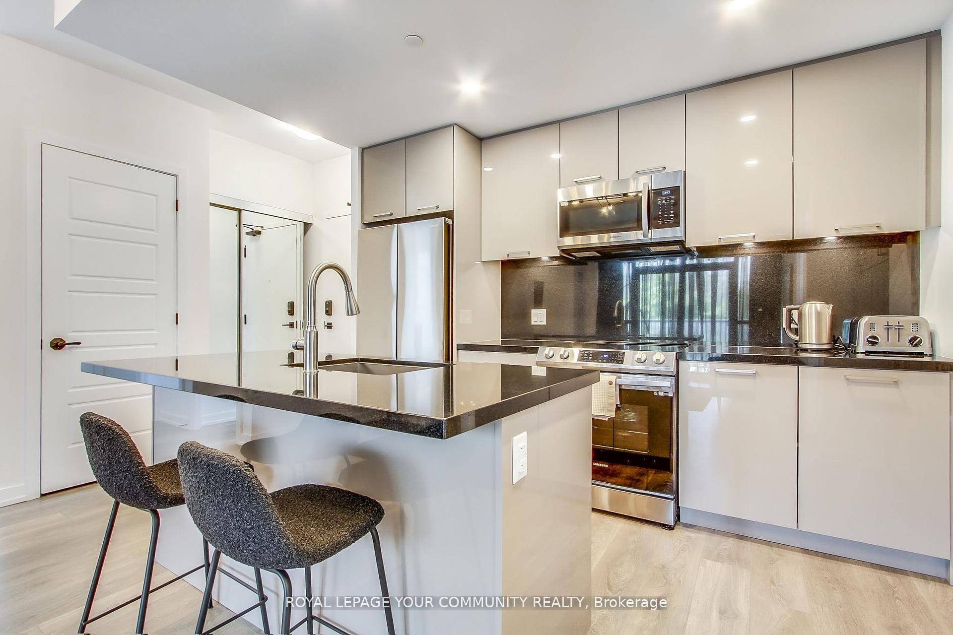 Welcome to your Dream Condo, a Stunning 2 year old 2 Bedroom, 2 Bathroom Oasis in an All Year Round Resort Style Community.