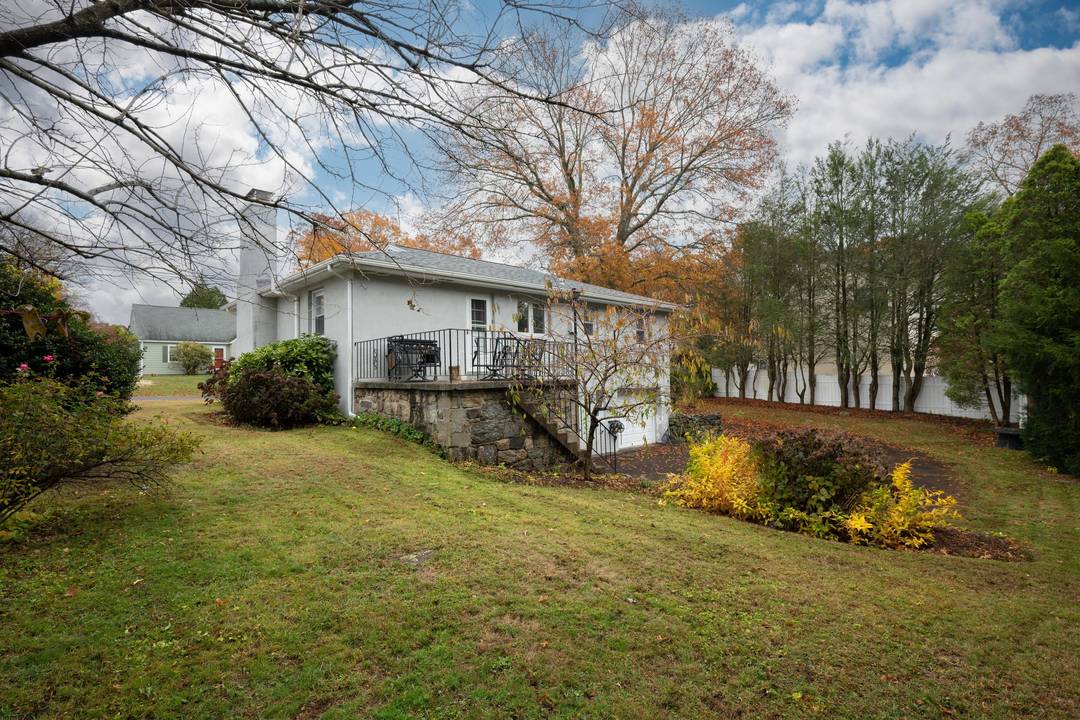 Prime North End Location !