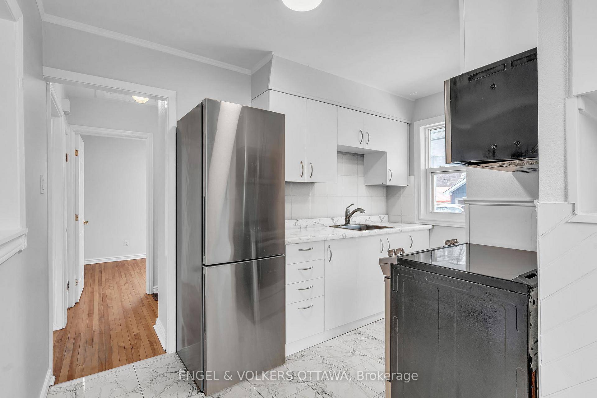 Welcome to 141 Crerar Avenue, a charming 2 bedroom, 1 bathroom bungalow in Ottawa's vibrant Carlington neighbourhood.
