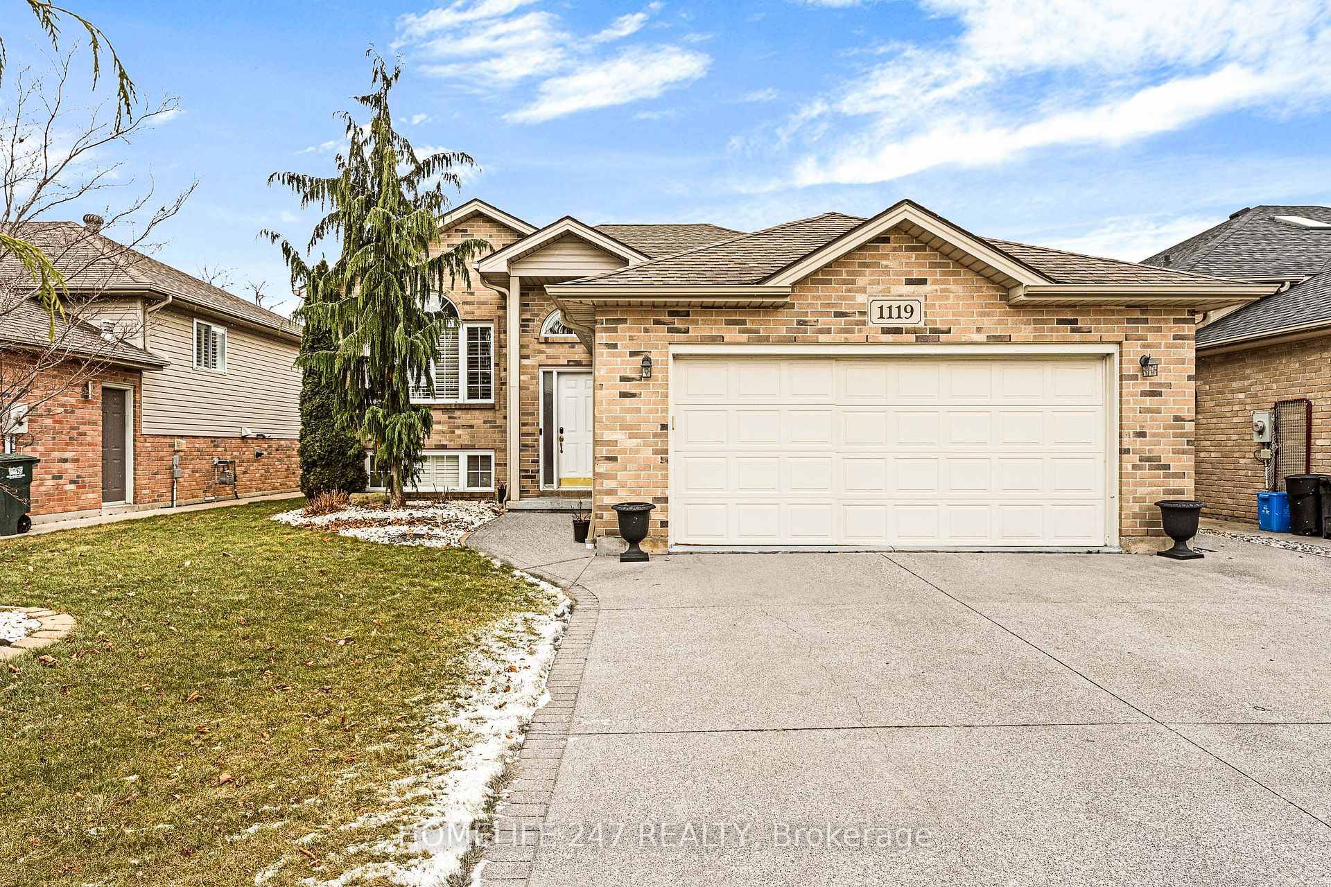 Welcome to 1119 Monarch Meadows ; a peaceful family oriented neighbourhood, close to parks, schools, walking trails and many more.