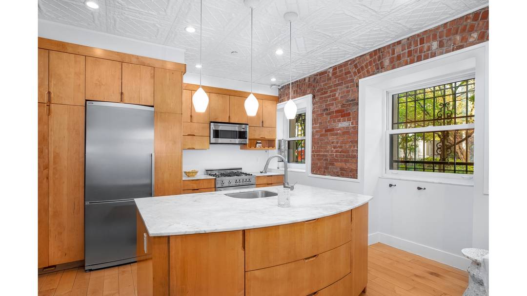 A Rare Three Bedroom Loft in the Heart of Greenwich Village True three bedroom lofts in Greenwich Village are exceptionally hard to find particularly ones that combine generous proportions, beautiful ...