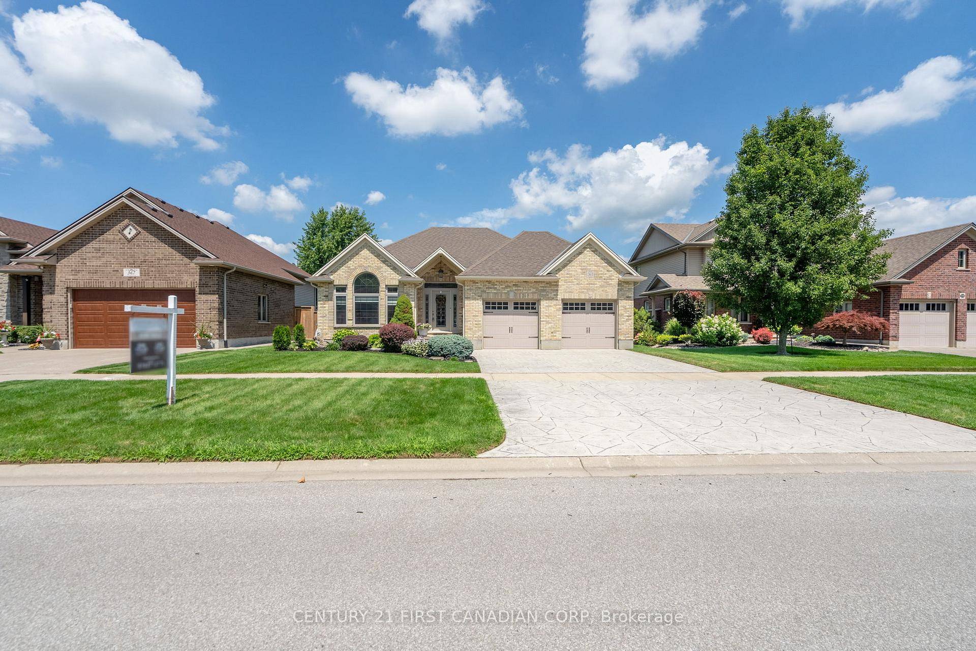 Dwyers have built a stunning all brick ranch home in Strathroy's prestigious north end area, offering 4 bedrooms and 3 bathrooms.