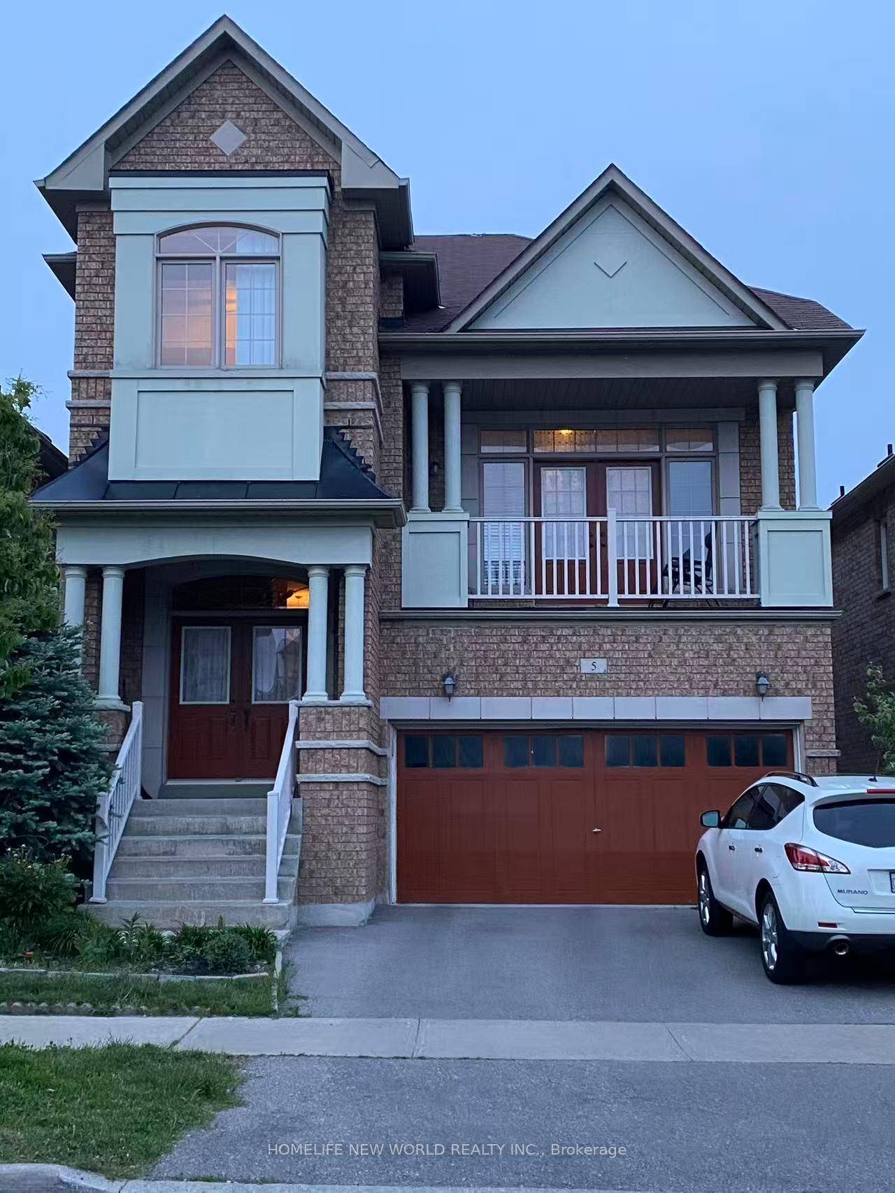 Fully furnished. Spacious and beautifully maintained 4 2 bedrooms, 4 bathrooms detached house for rent in the highly sought after Thornhill Woods community, offering approximately 4, 000 sq.