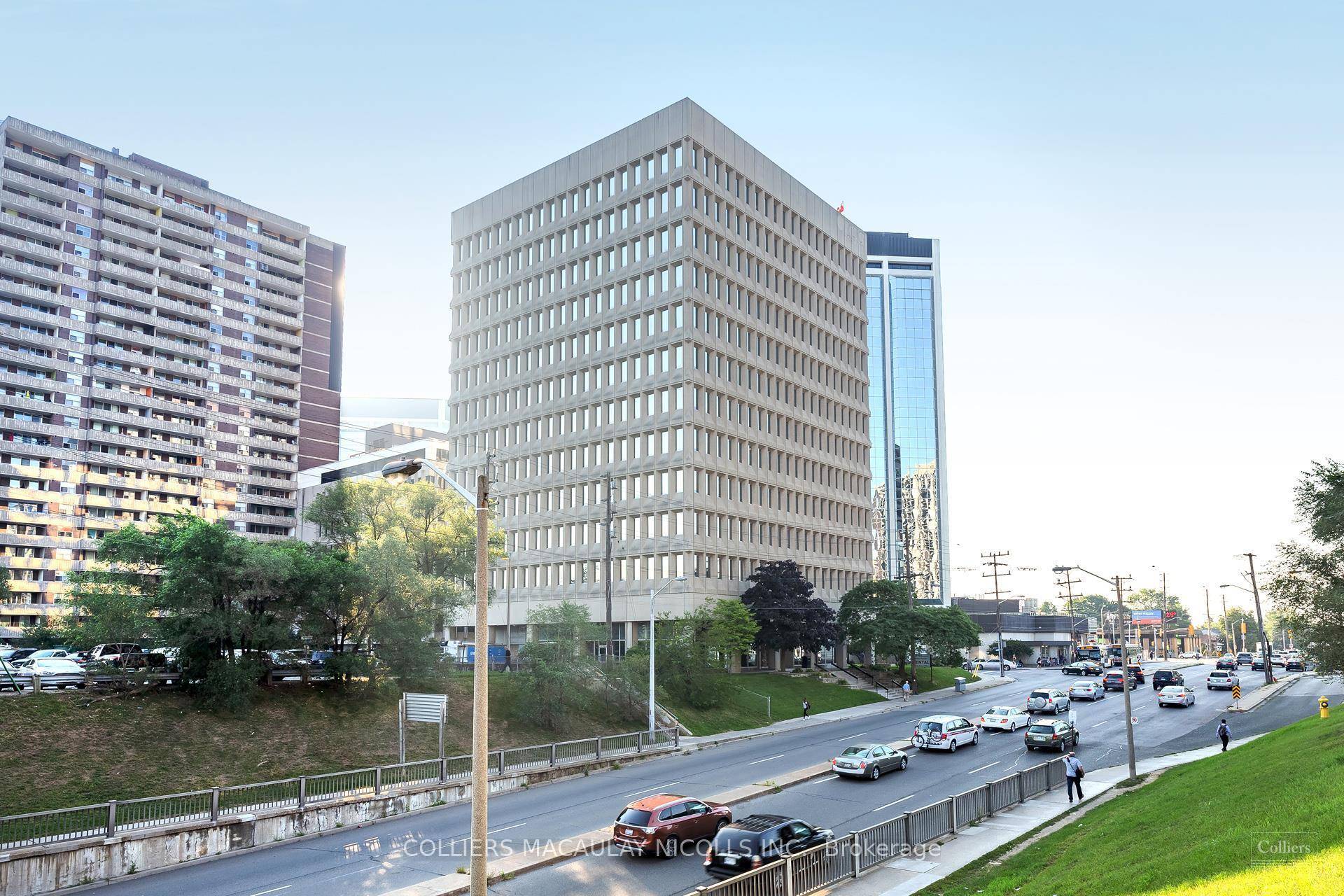 Excellent location and access to transit Subway, GO, Mississauga Transit and TTC.
