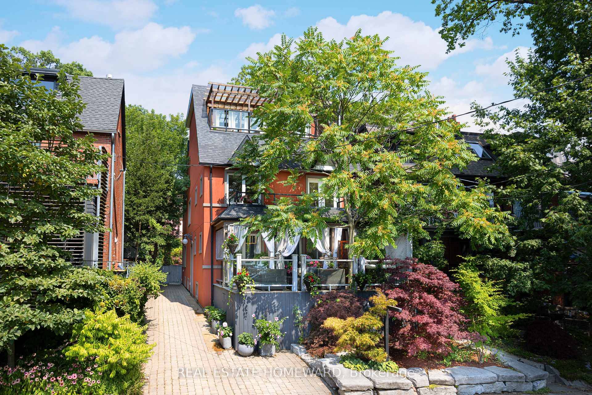 A spacious sanctuary the perfect place for healing and self reflection.