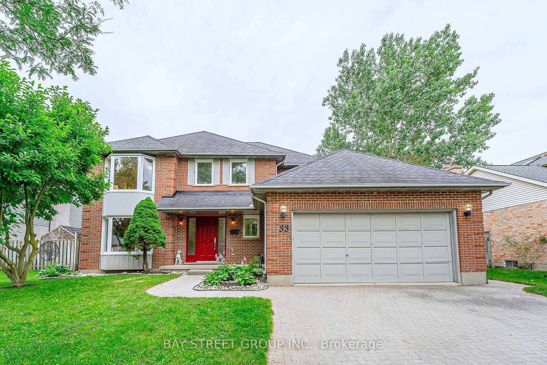 Location, Location, a scarce opportunity to own a property backed by a park !