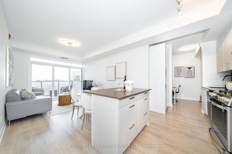 Boutique. Bright. Penthouse.