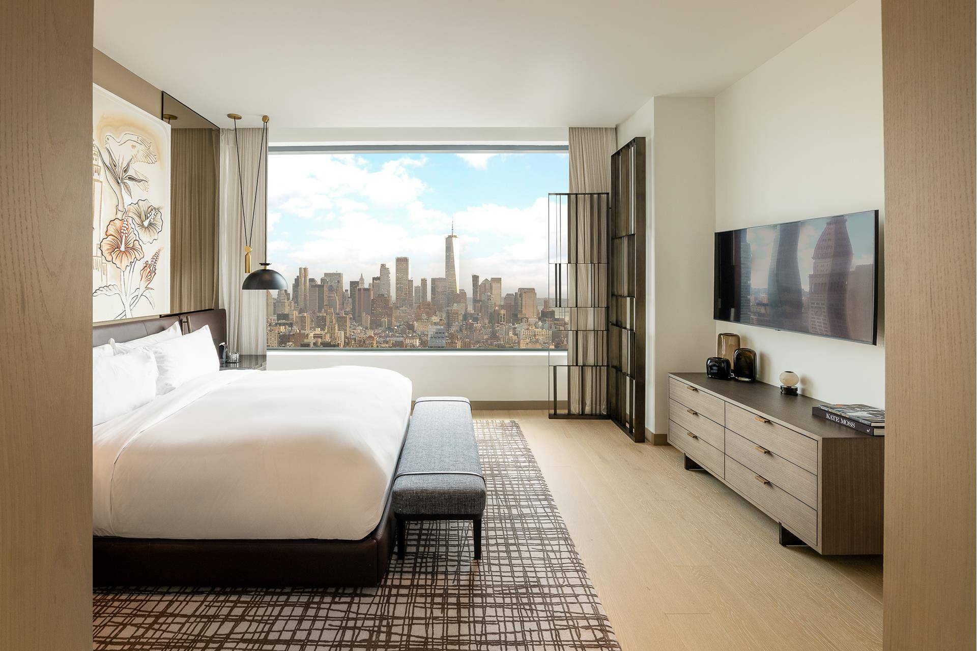 INCOME PRODUCING PENTHOUSE Delivered fully furnished and move in ready, Penthouse 40C presents a rare opportunity as a luxury pied a terre or an income producing investment.