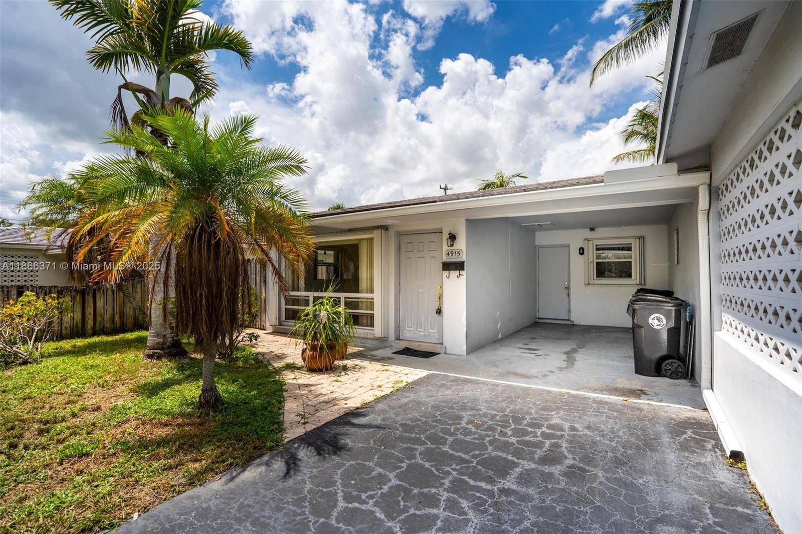 Charming 2 bedroom, 1 bath perfect as a starter home or investment property !