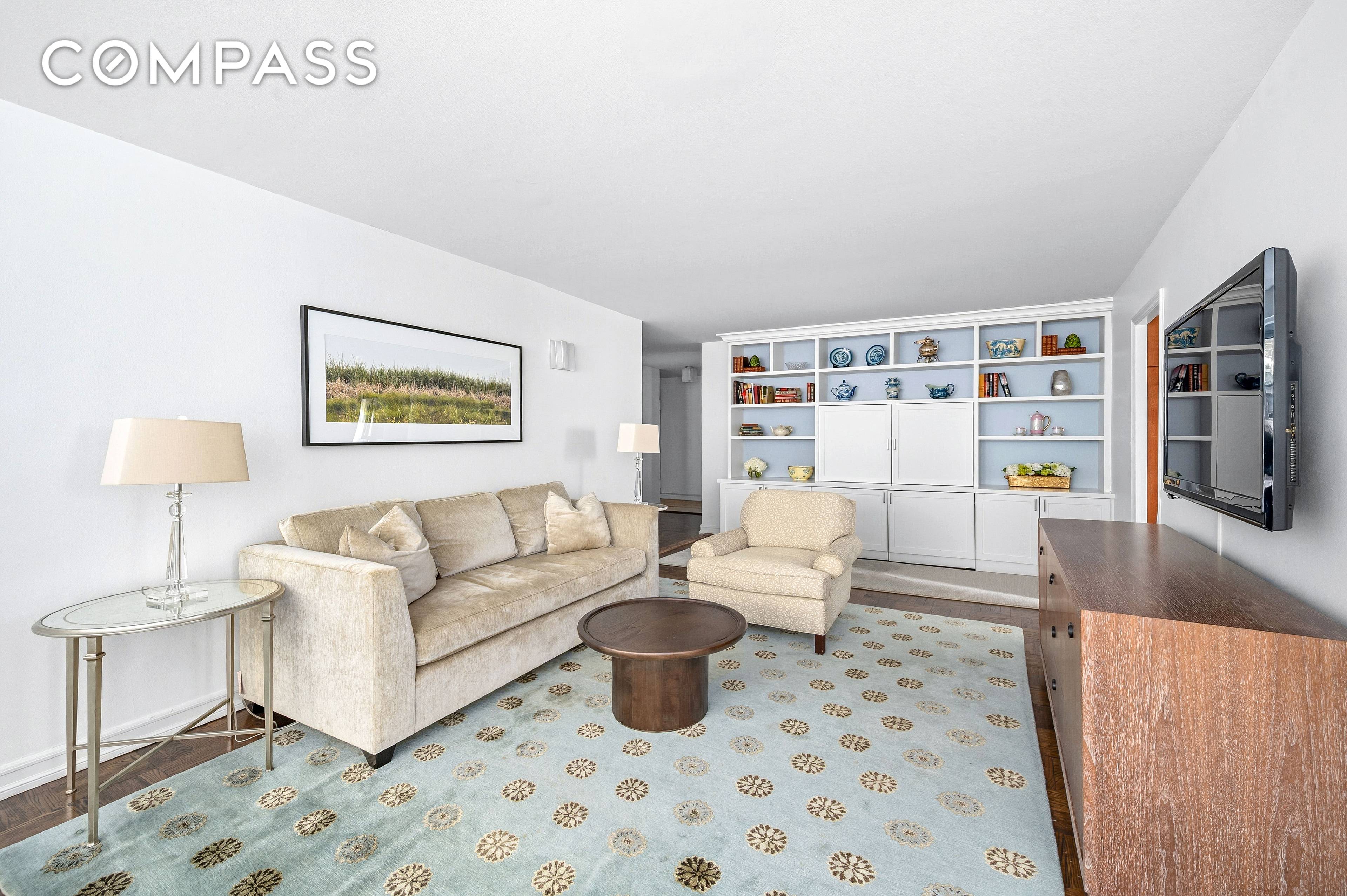 Perfectly located just off Central Park West, this well maintained north facing two bedroom, two bathroom home offers tranquil living and beautiful tree lined views.