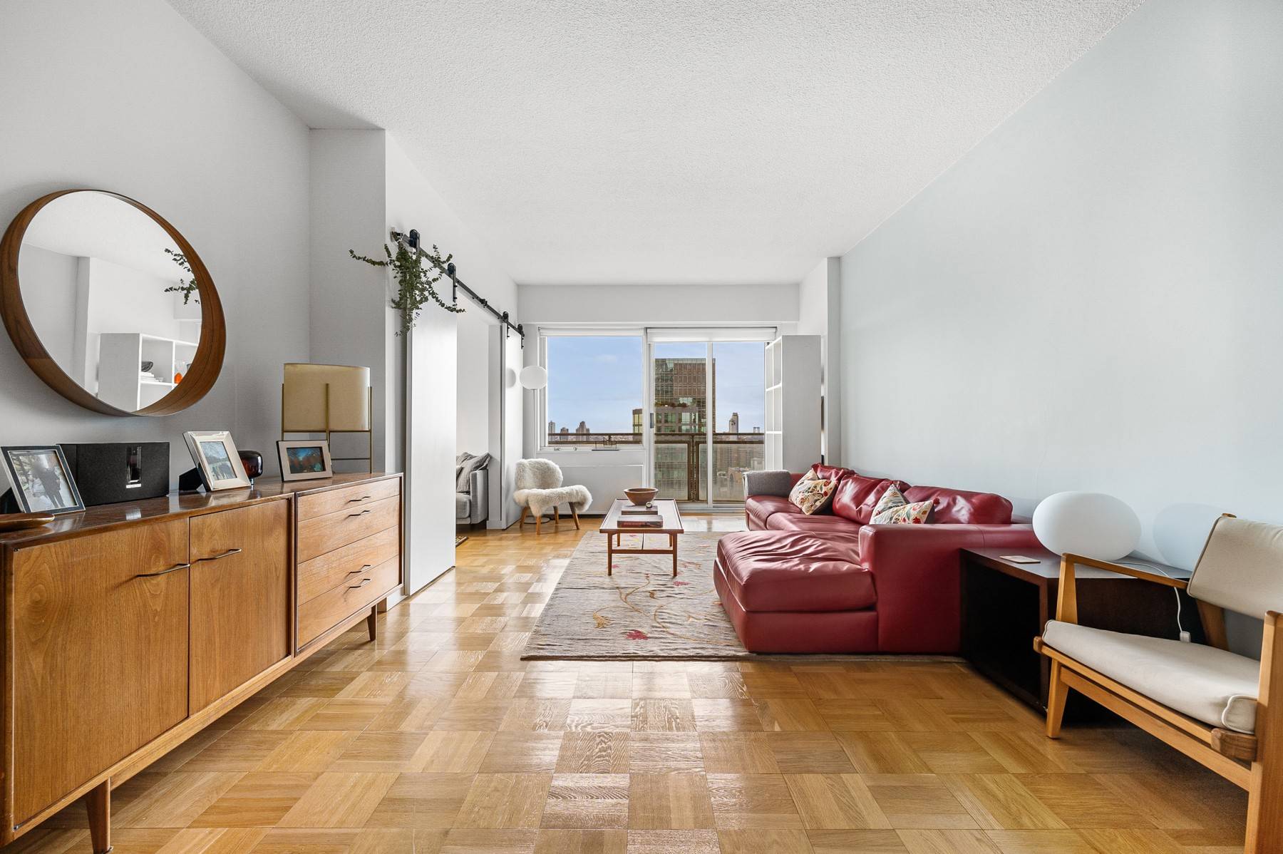 VIEWS ! VIEWS ! VIEWS ! This spacious CONVERTIBLE 3 corner apartment in Greenwich Village boasts massive open and clear views of the city and skylight, making it a rare ...