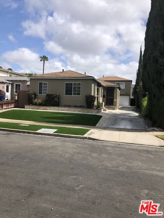 8639   Hervey St 4BR La