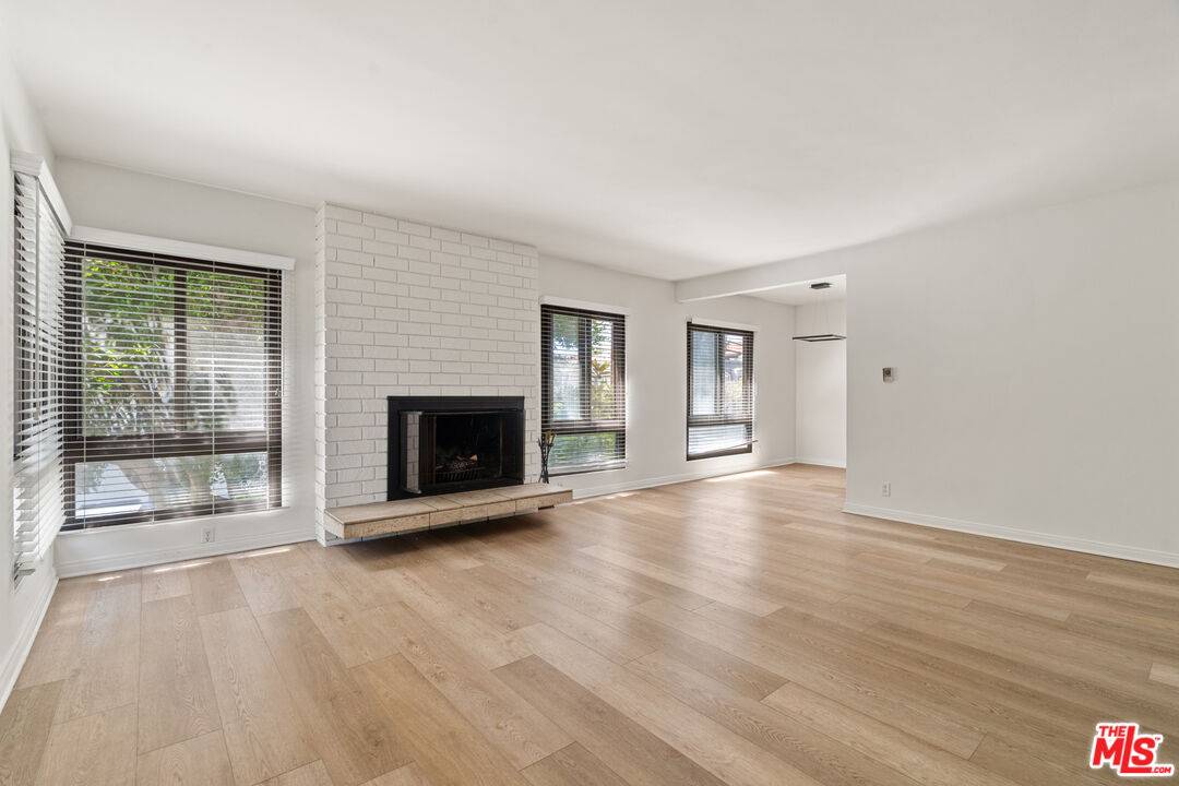 8630   Falmouth Ave 3BR La