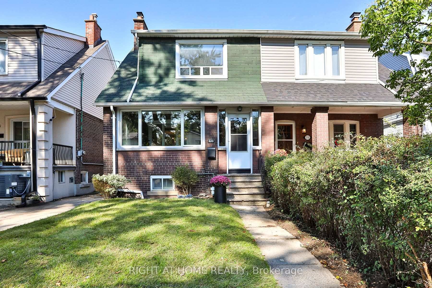 Extra Large Semi In Desirable Danforth Village !
