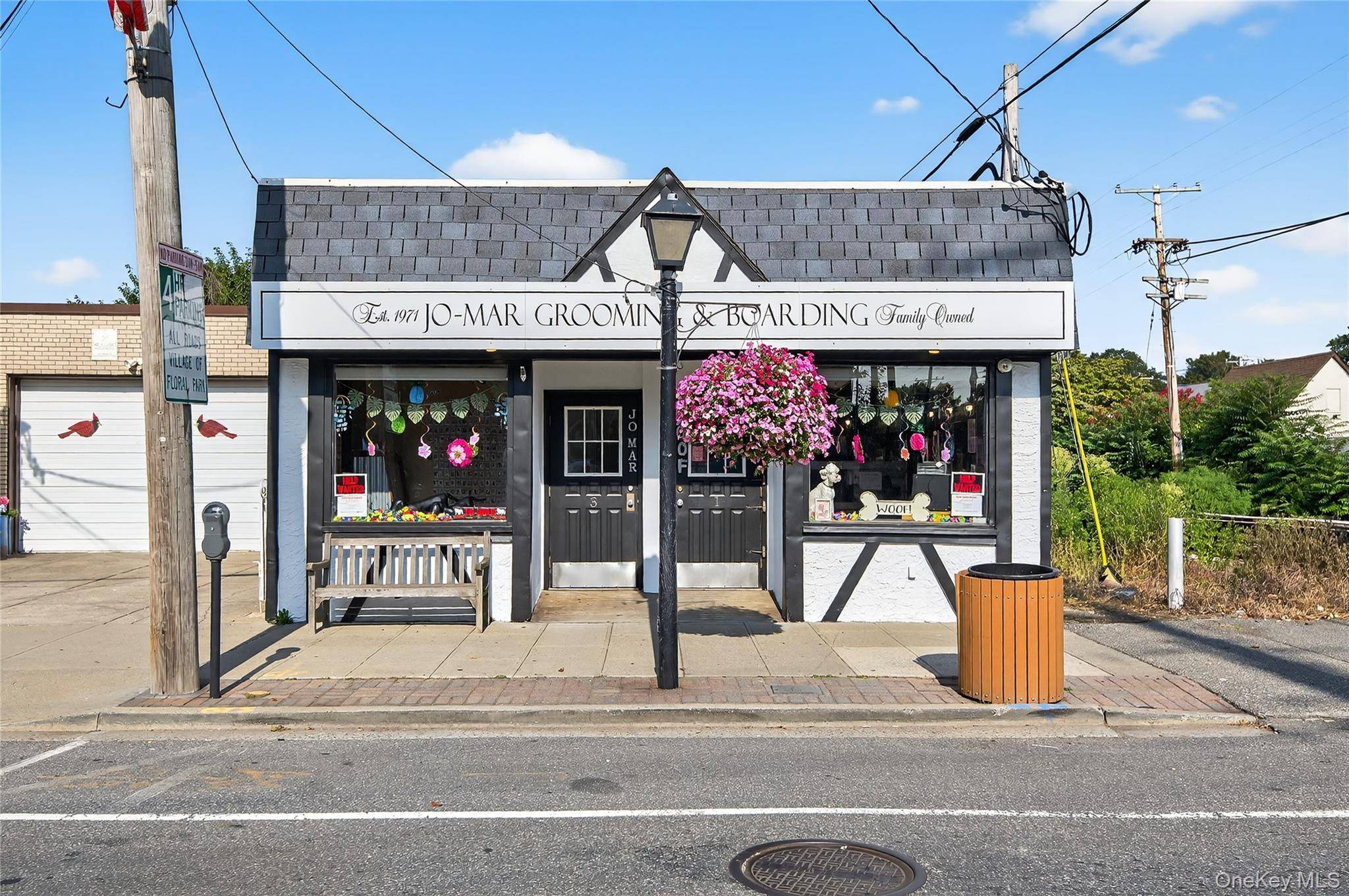 This free standing building offers a wonderful chance to establish or expand your business with 2 separate storefronts, each with its own entrance.