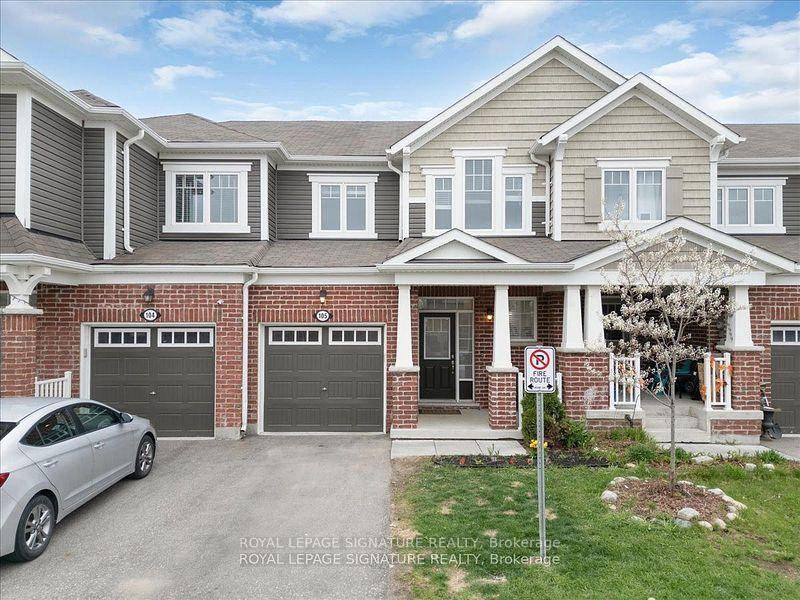 Welcome to this beautifully maintained 3 Bedroom, 2.