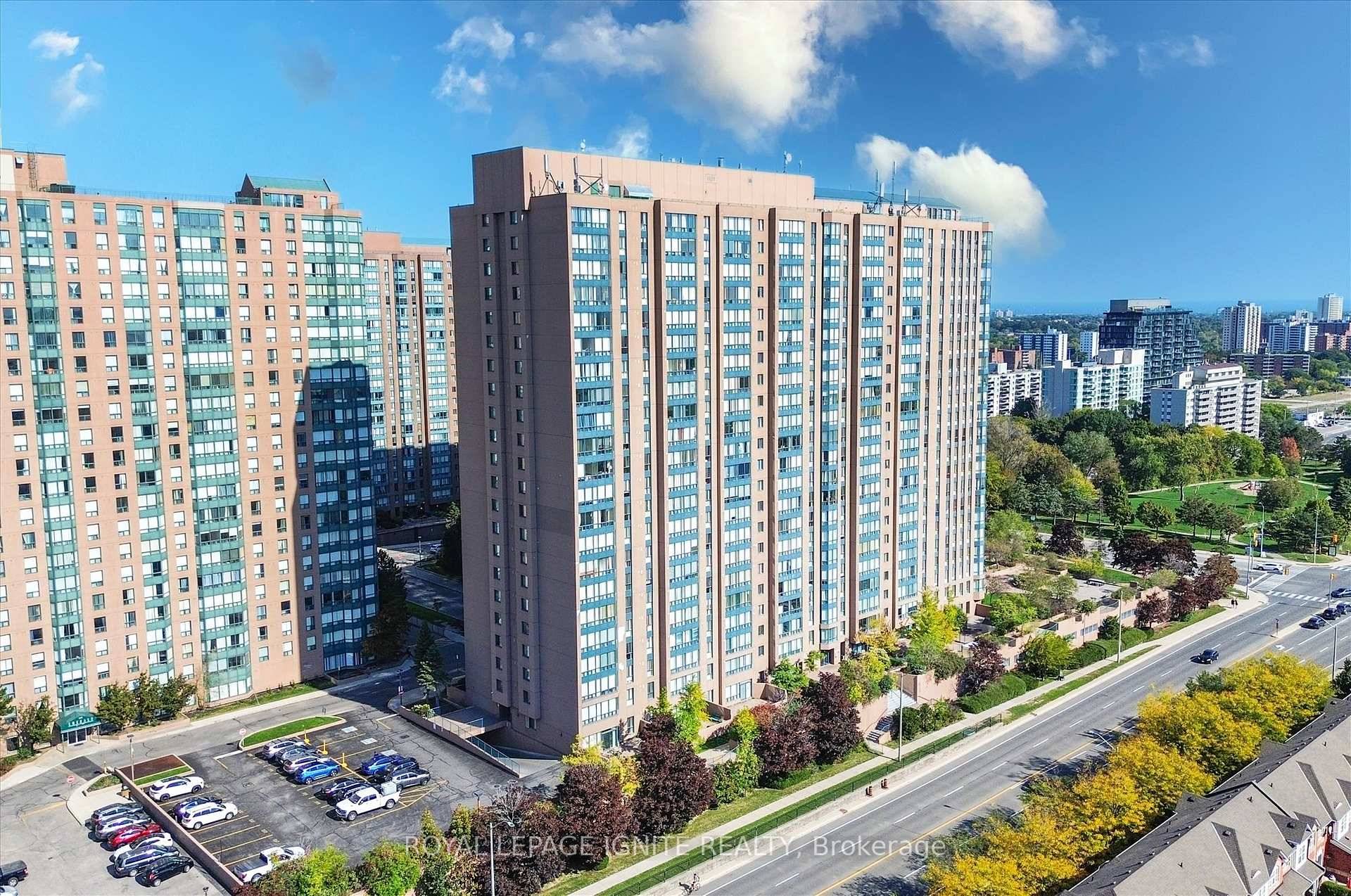 Bright And Beautiful Condo Apt In The Heart Of Mississauga.