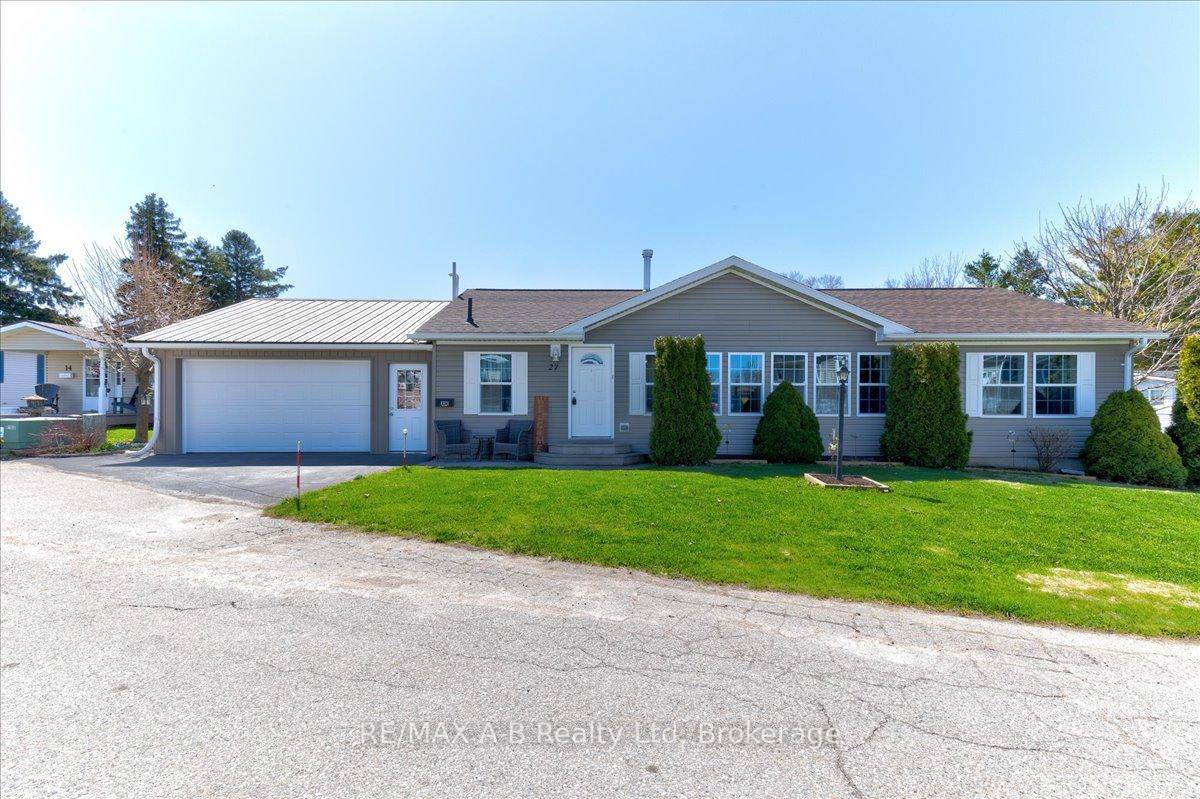 Welcome to 27 25 Thames Road in St Mary's !