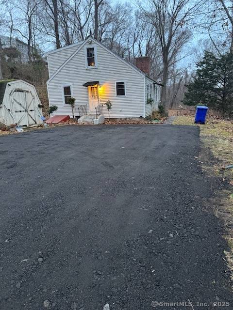 Charming Cape in North End Stratford Prime Location !