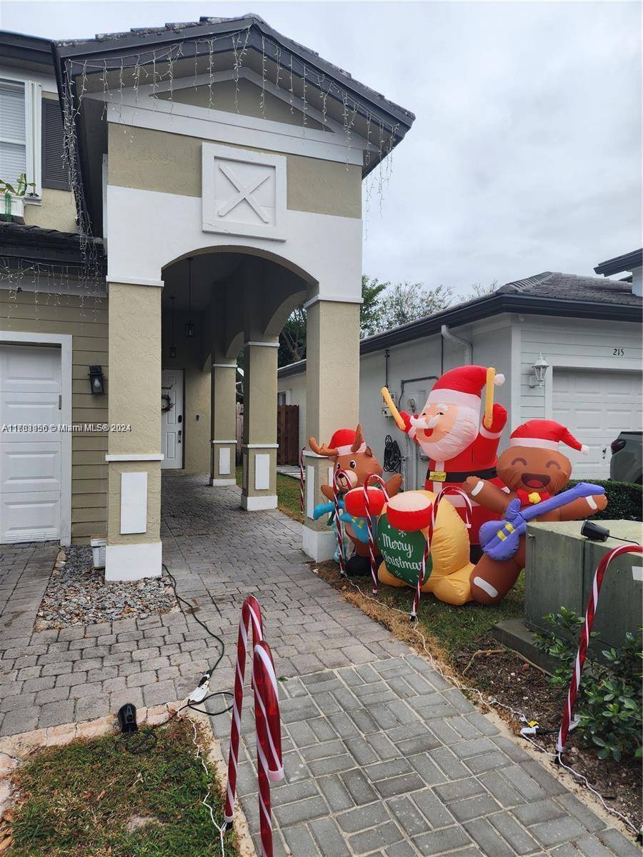 If you are looking for a nice and family friendly place to live with double security, this is the house you are looking for.