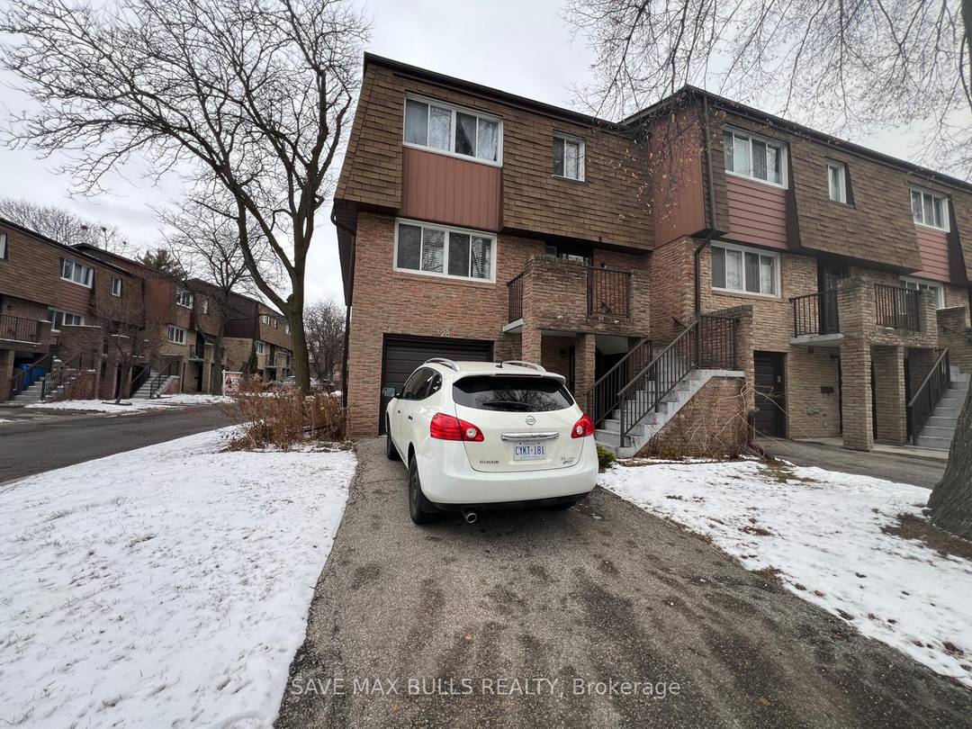 Discover a charming furnished basement studio apartment in the highly sought after Meadowvale area of Mississauga.