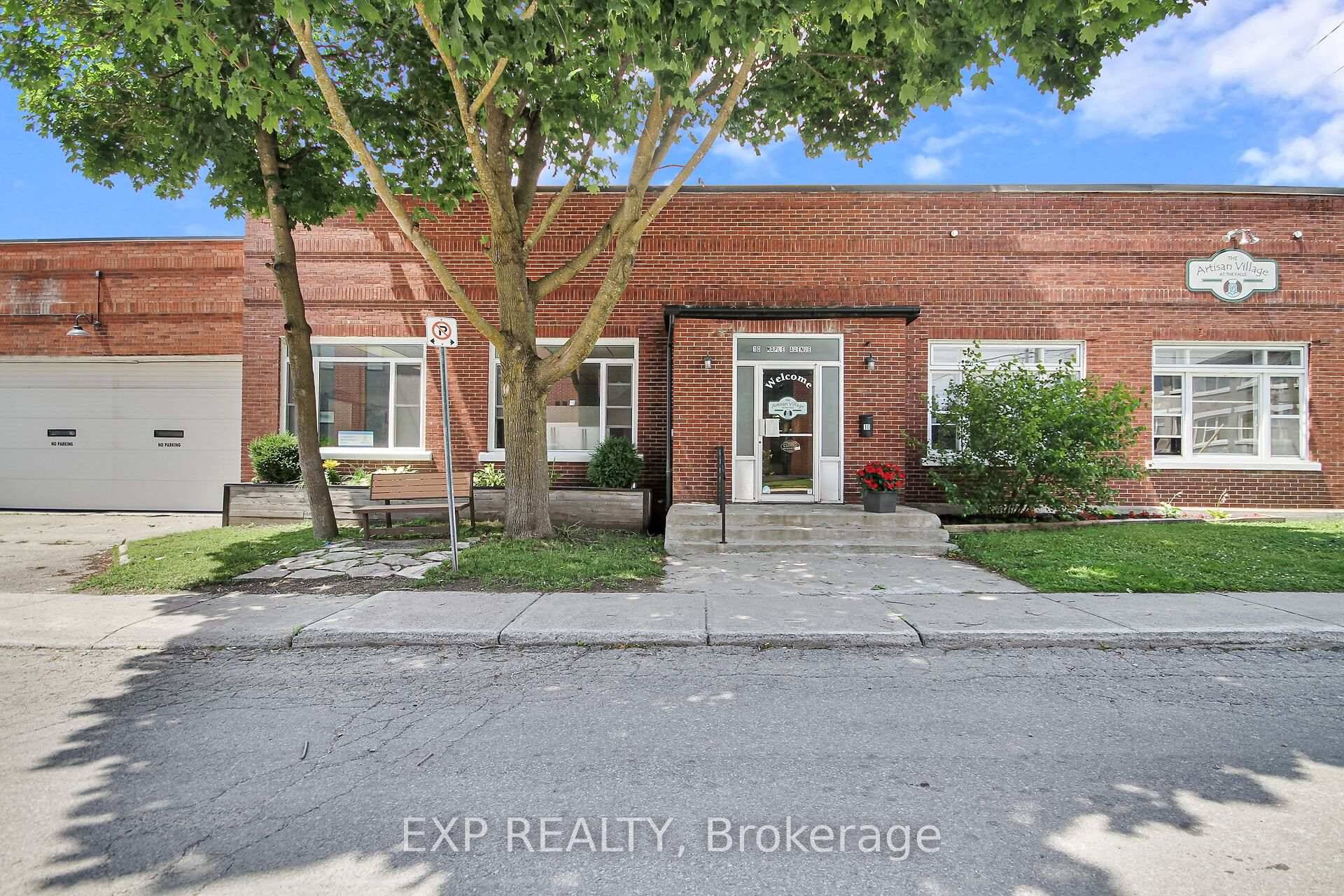 Prime leasing opportunity in the heart of the ever growing Smiths Falls market.