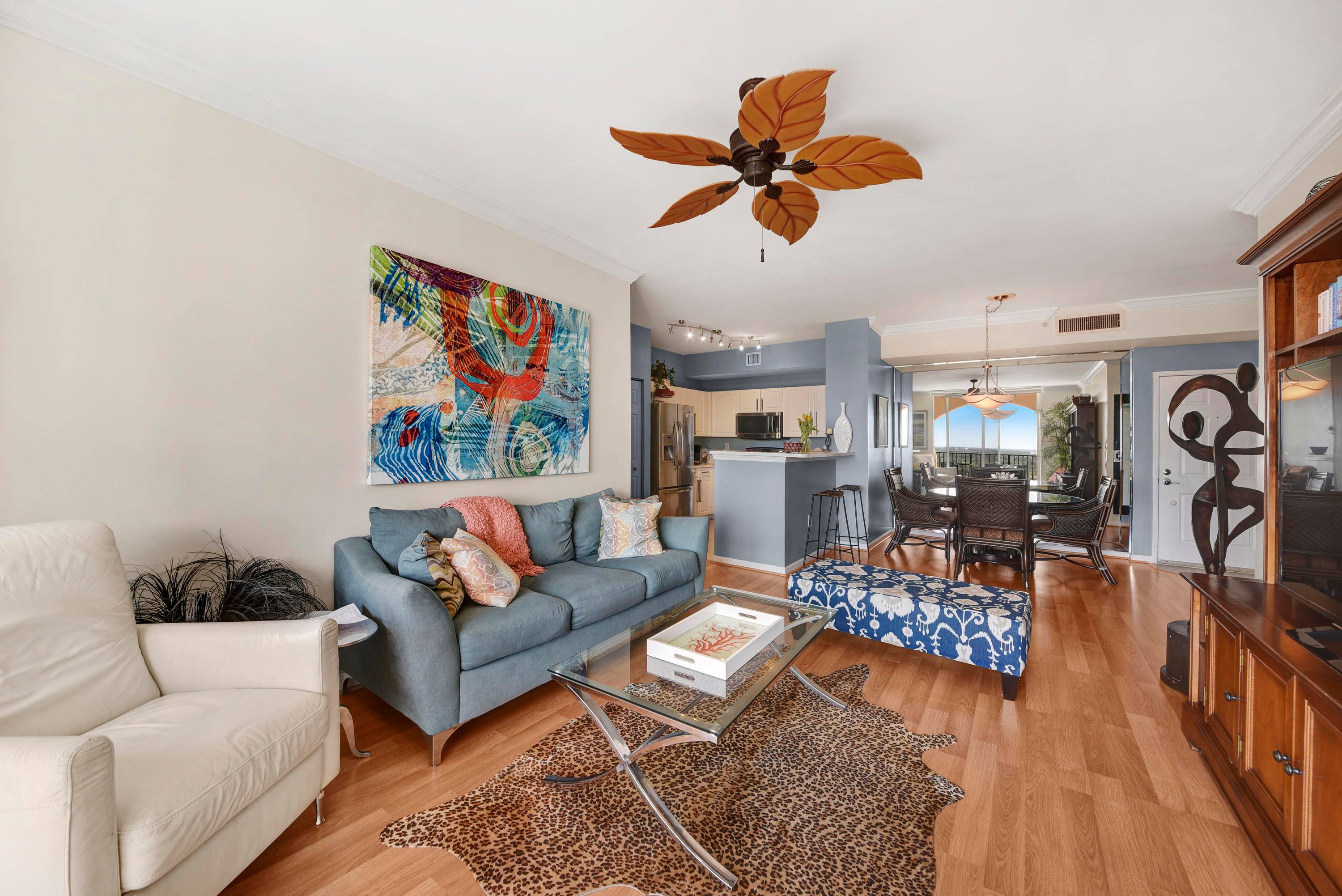 The best of the best... 2 2 penthouse on top floor furnished and turnkey.