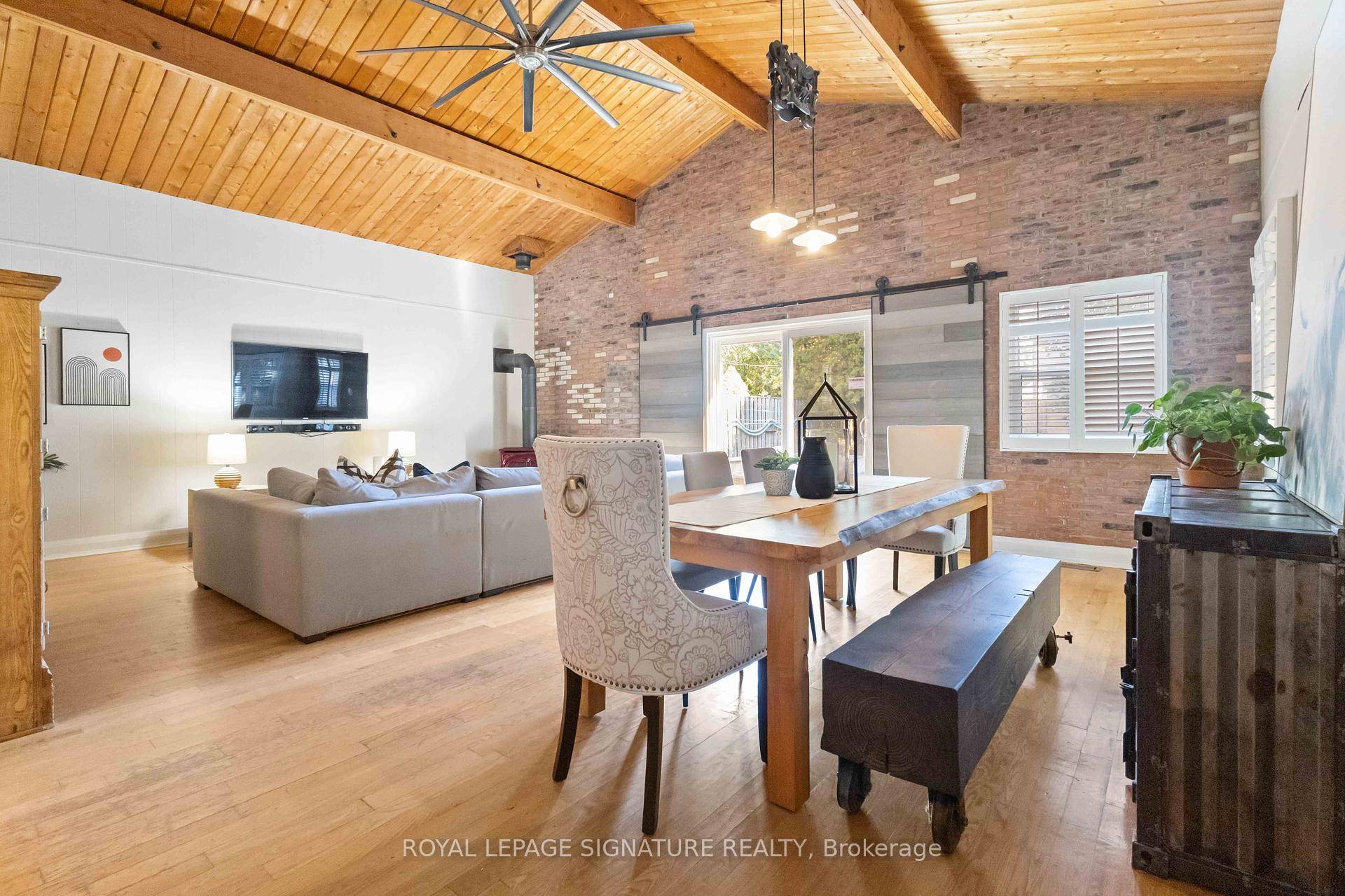 Chic meets charming in the heart of Cliffcrest.