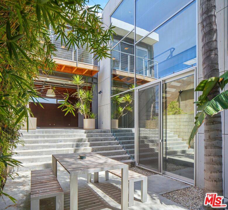 35   SUNSET AVE Marina Del Rey LA