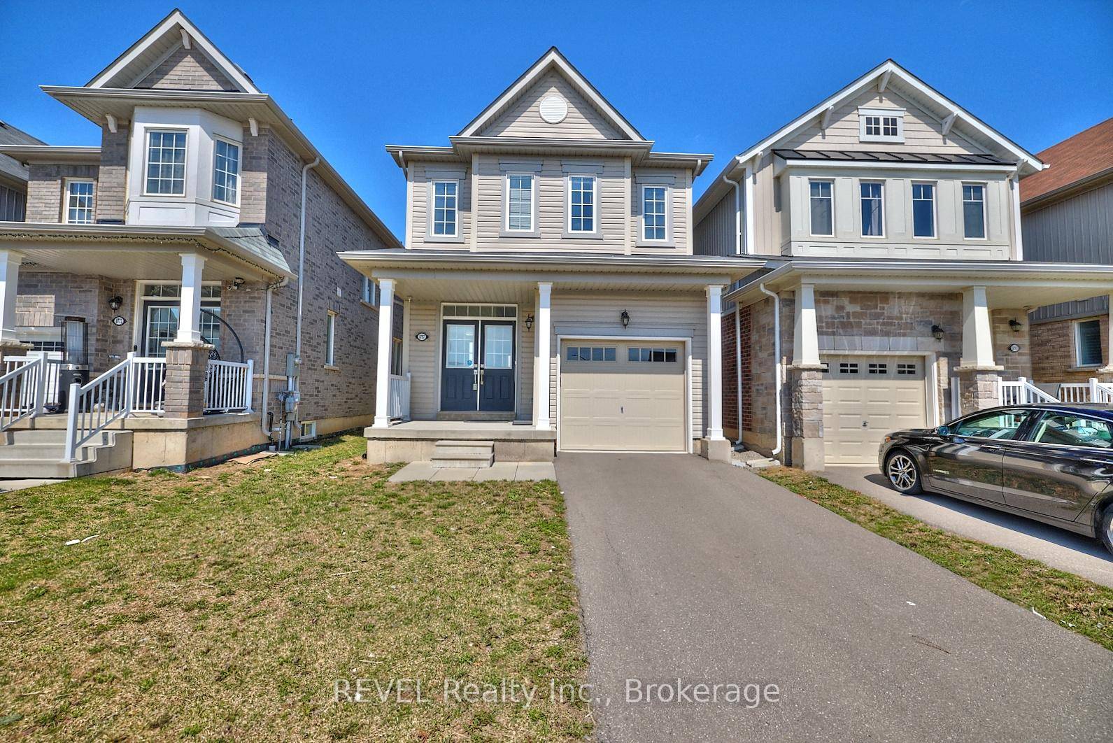Welcome to your dream home in the heart of Niagara Falls !
