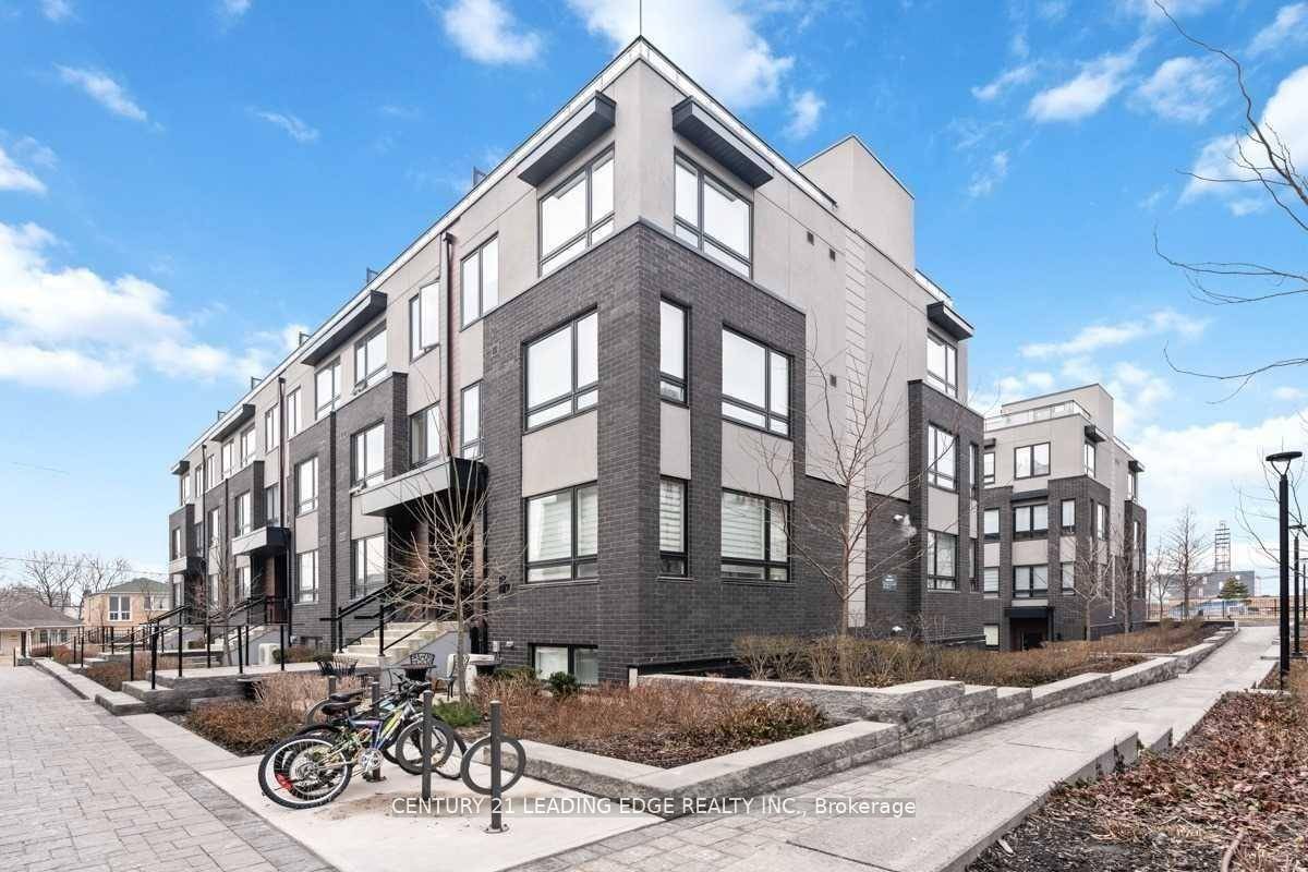 Beautiful stacked townhouse featuring a fabulous 245 square foot rooftop terrace, over 1000 square feet interior space with 2 bedrooms, 2 bathrooms.