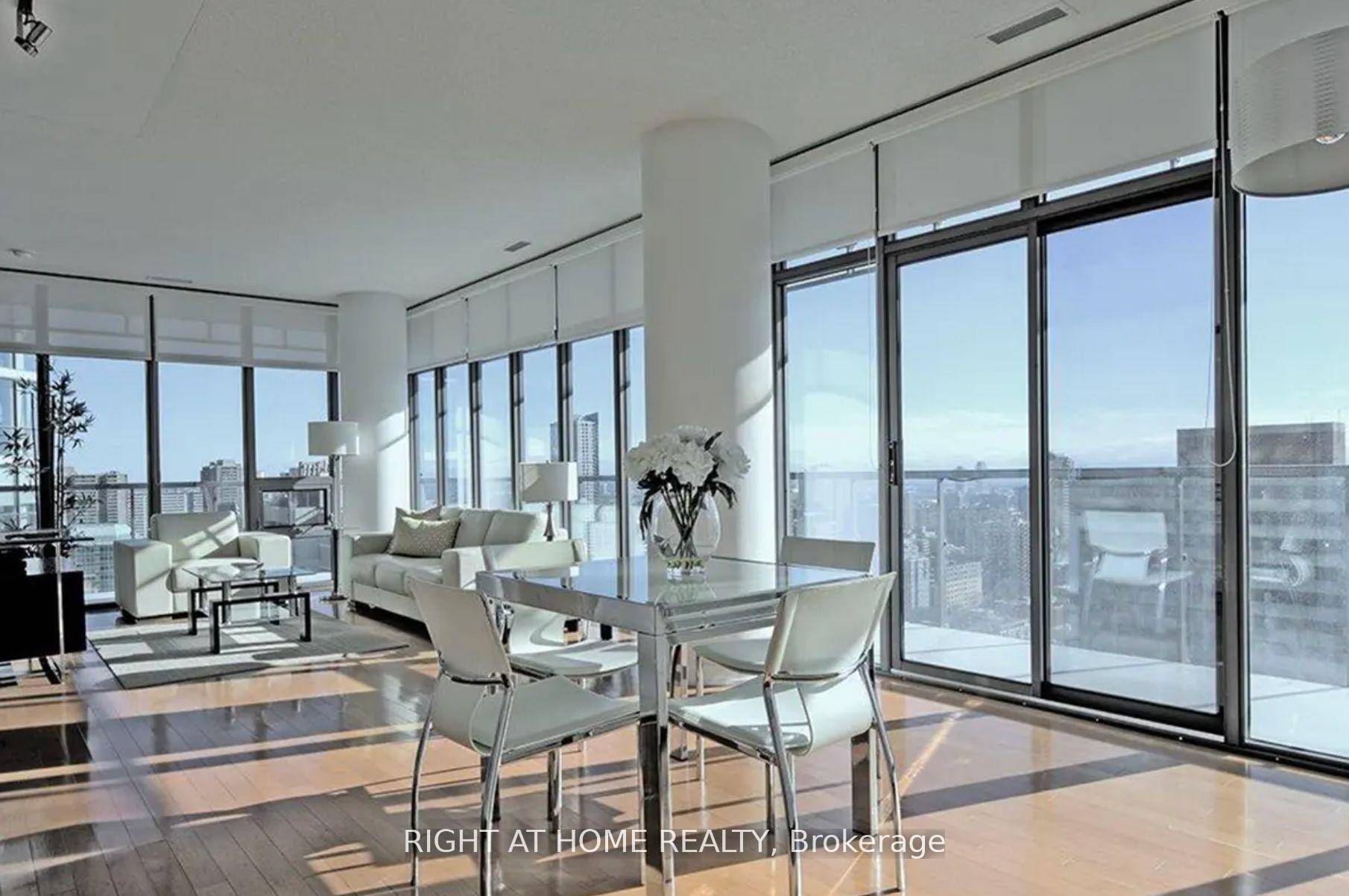 Trendy upscale living at the finest Casa Residenza.