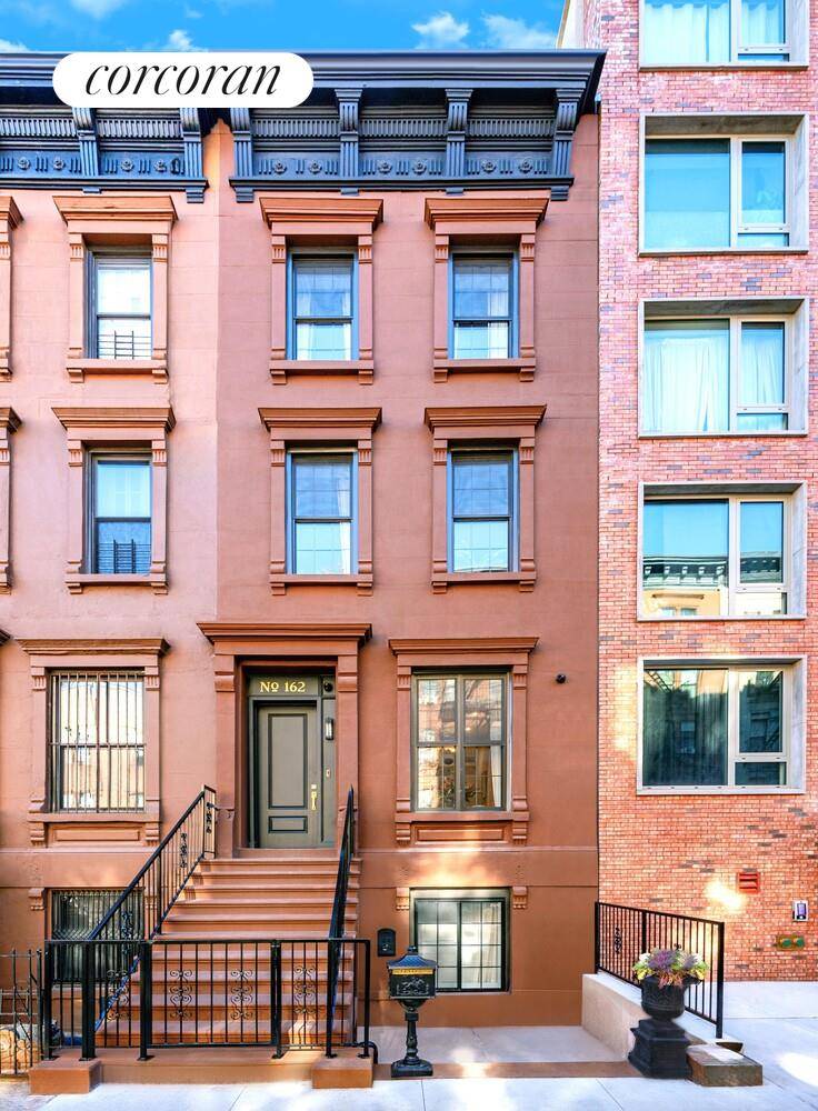 Welcome to the epitome of luxury living !