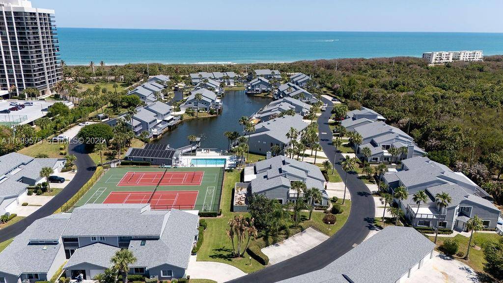 OPEN HOUSE Sat. March 28, 1 3pm.