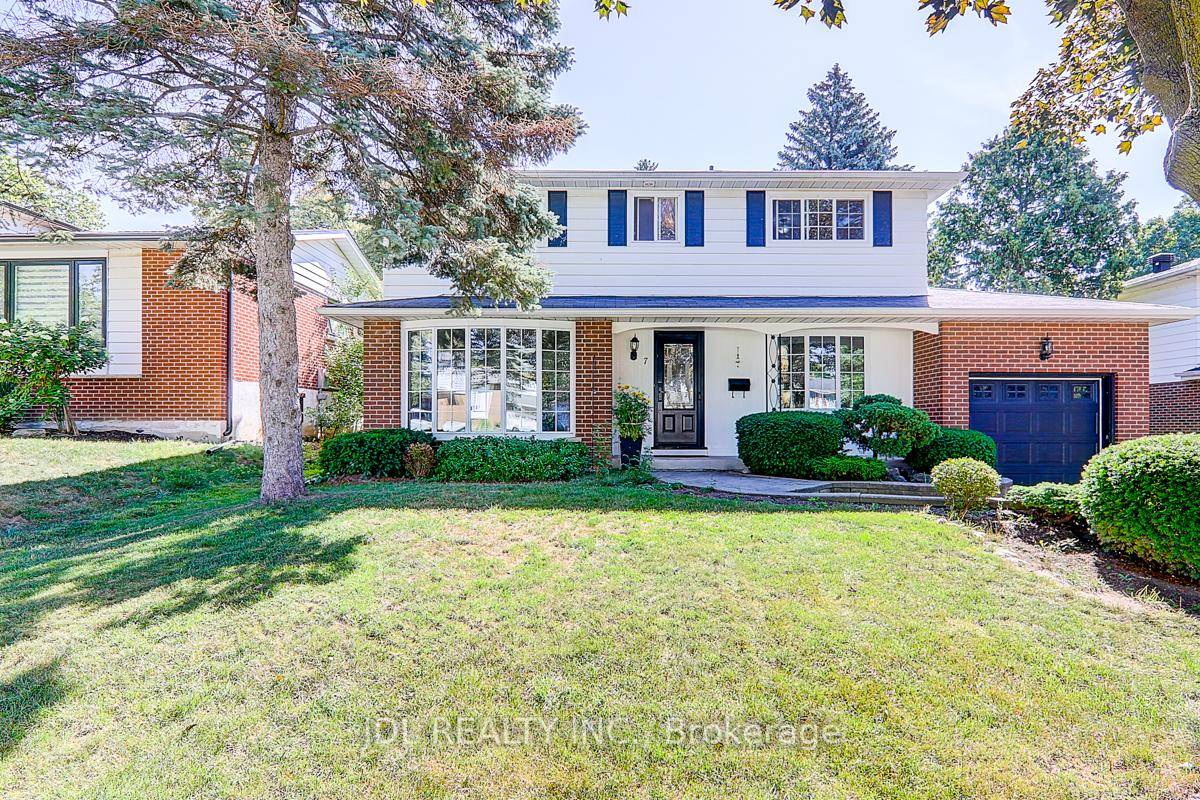 Welcome to this lovingly maintained 4 Bedroom 3 Bathroom 2 storey family home, nestled in the prestigious Royal Orchard Golf Course Community on one of its most sought after tree ...