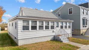 Introducing 1047 Reef Road, a desirable and sought after beach area rental that depicts coastal living.