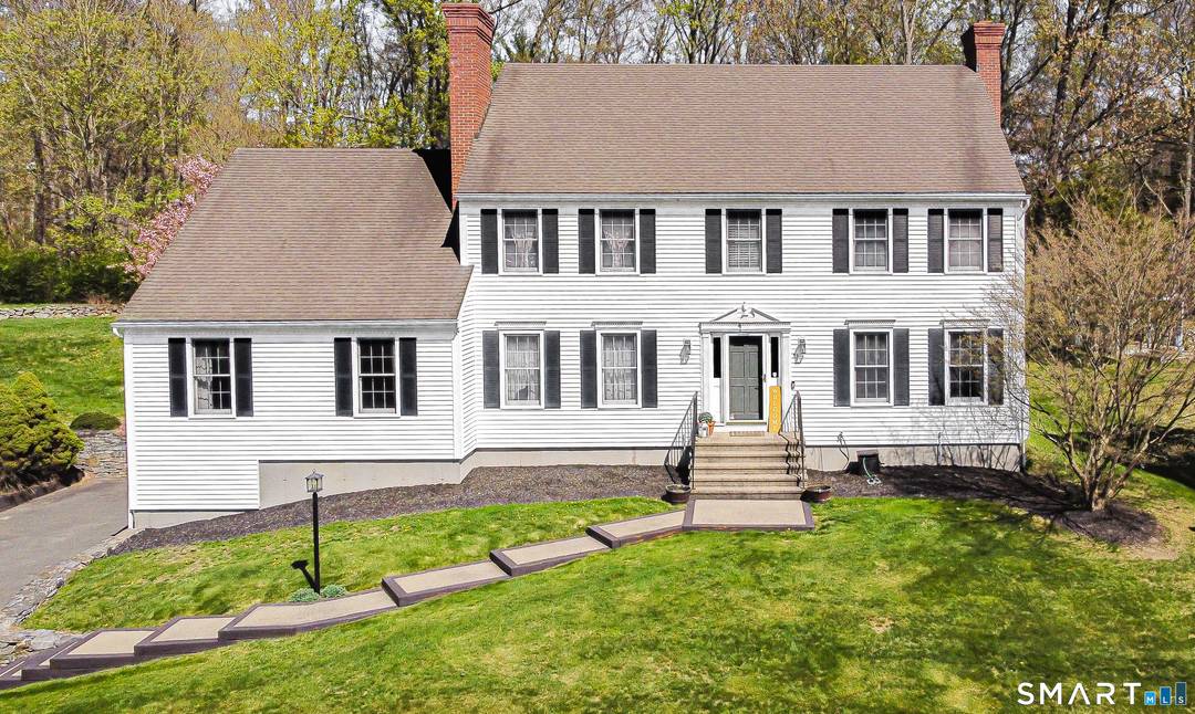 This lovely, well cared for one family home is conveniently located in a sought after neighborhood on a cul de sac near the Middlebury Waterbury line, yet close to major ...