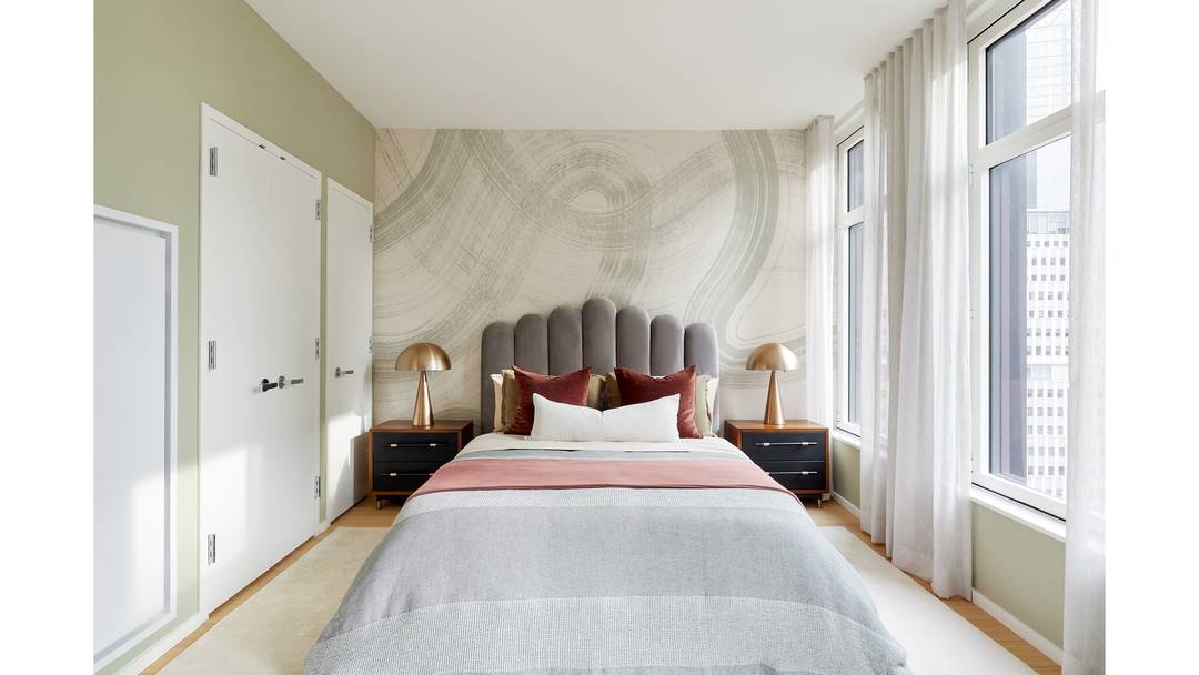 Perfectly positioned in the center of Downtown, 7 Dey offers stunning studio, one, two, and three bedroom luxury rental apartments with a select number of units featuring private terraces.