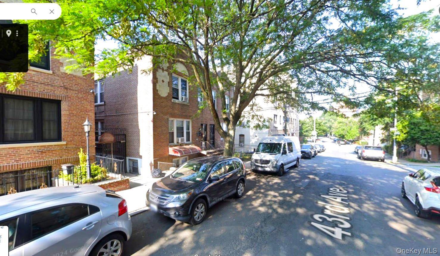 3Bedroom one bathroom large apartment in the heart of Woodside, 2 Blocks from 7 train amp ; LIRR