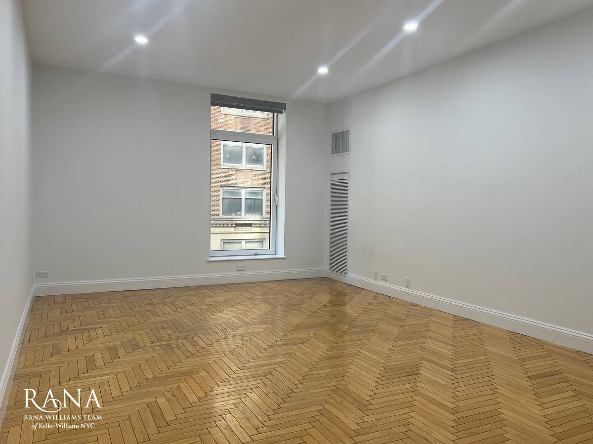 PRICE REDUCTION ! LOCATION !