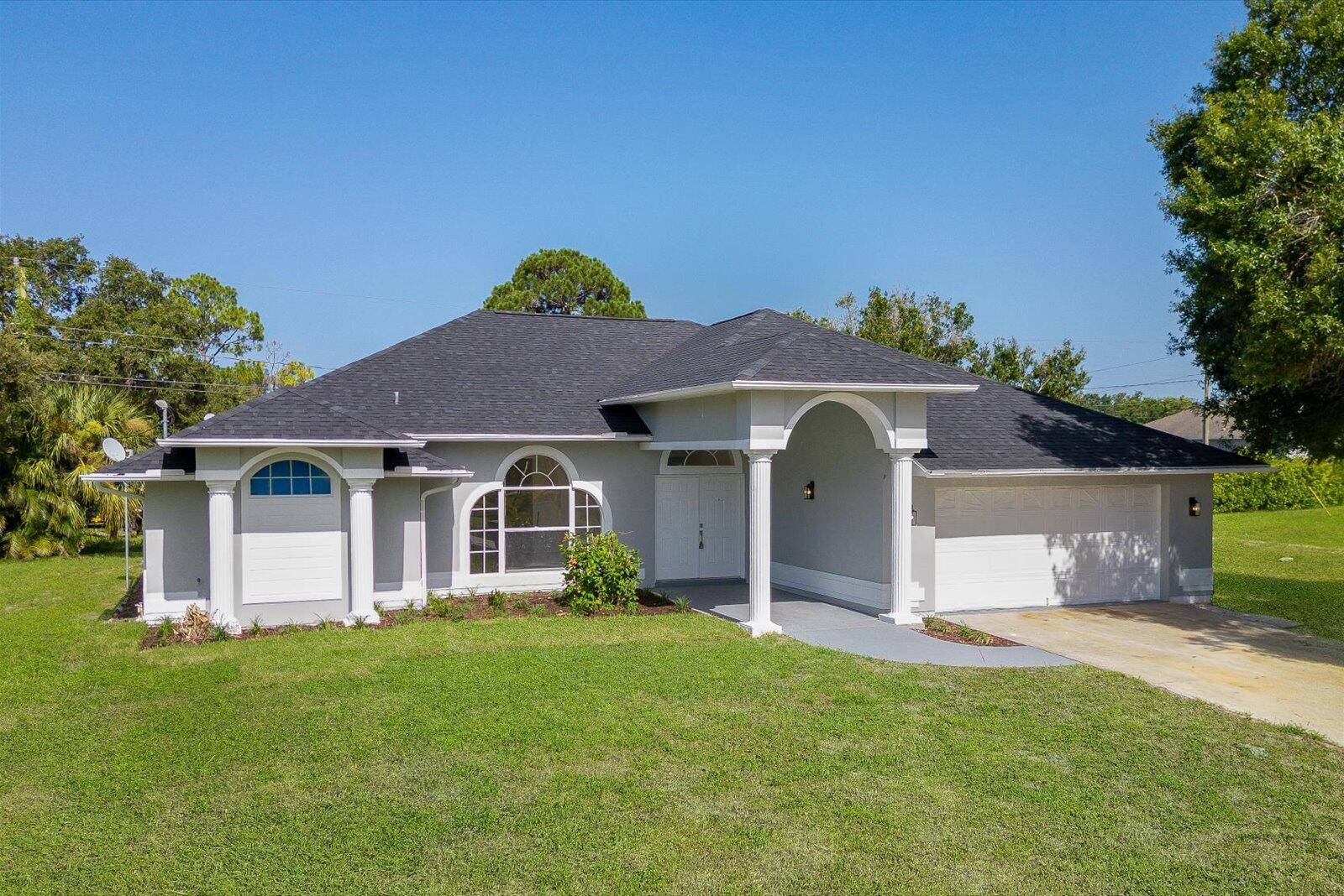 Showings must be scheduled with Showingtime or Sentri.