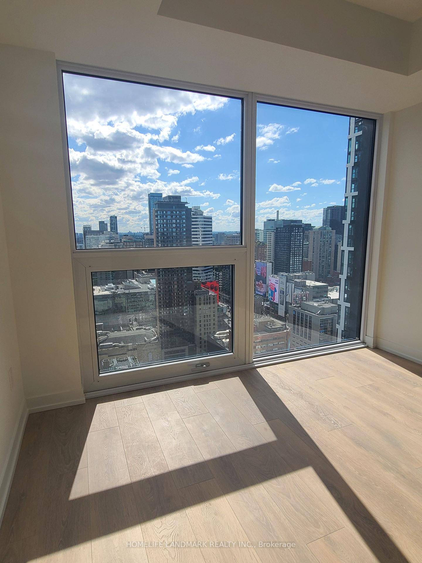 Brand New 1 Year Luxury Studio in the heart of Downtown Toronto.