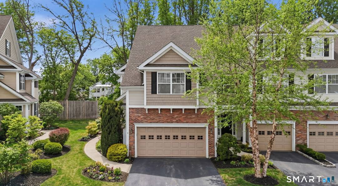 Can't beat this location !