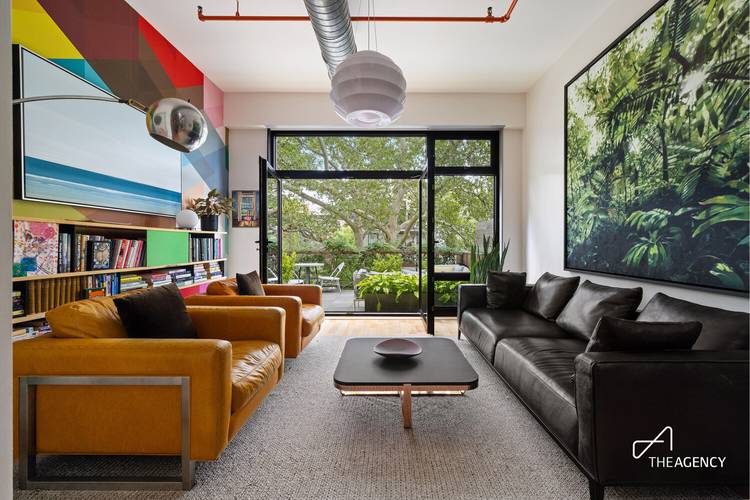 Have you always dreamed of living in a brownstone, but never wanted to take on a project ?