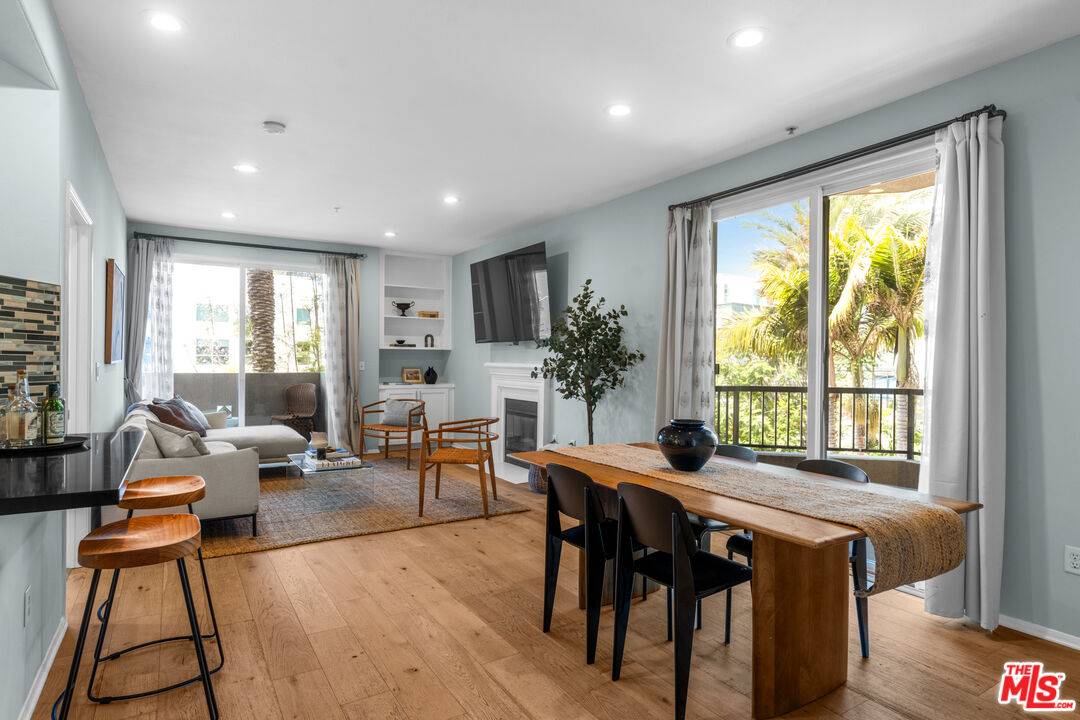 4060   Glencoe Ave 3BR Marina Del Rey La