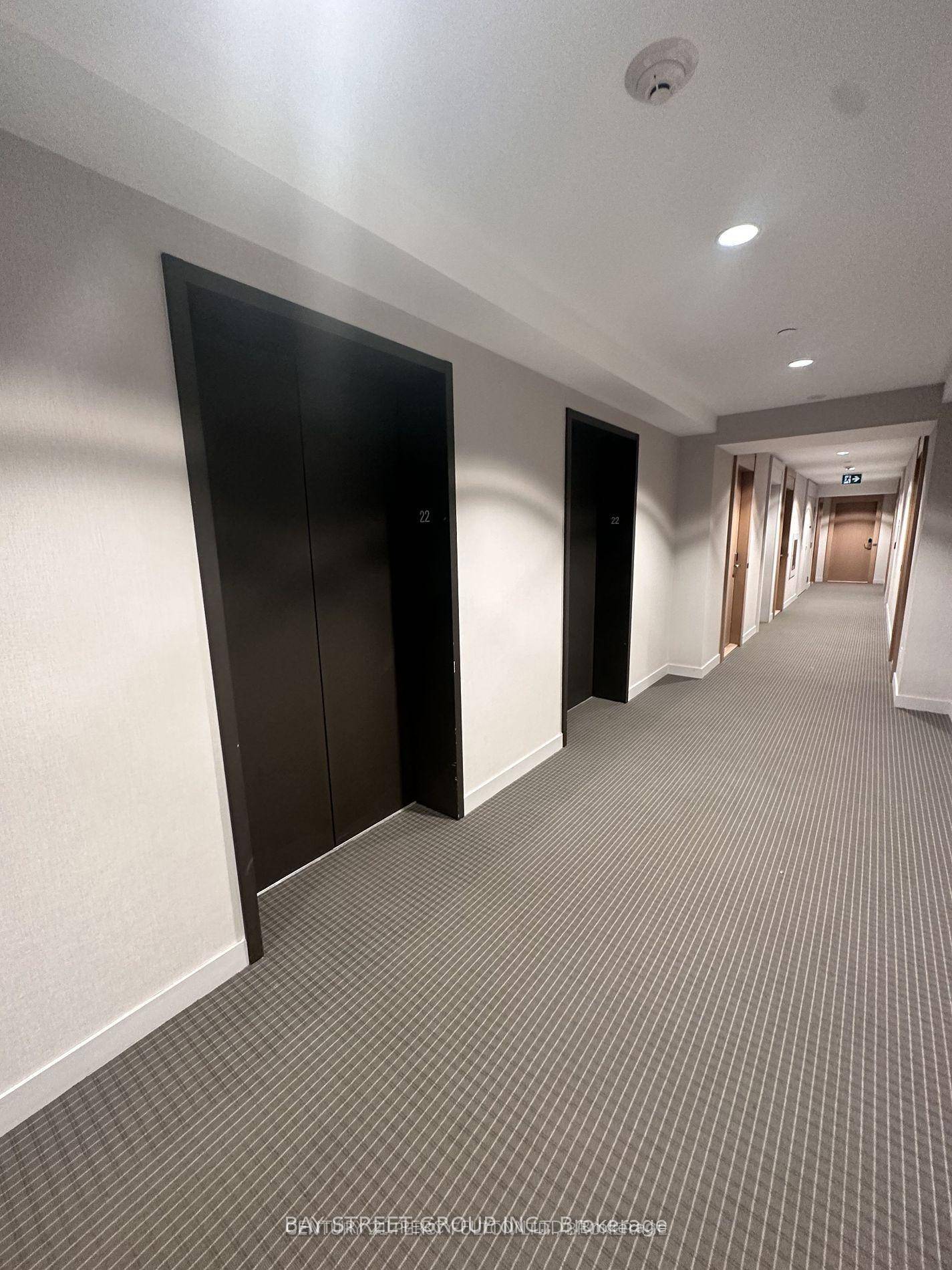 Functional Bright 1Bed Den East View plus Locker Yc Yonge College.